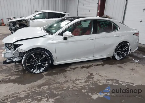 2019 Toyota Camry Xse z USA, uszkodzony, nr VIN 4T1B61HK9KU765962